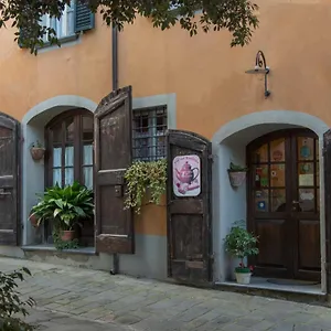 Bed & Breakfast Antica Casa Dei Rassicurati Montecarlo
